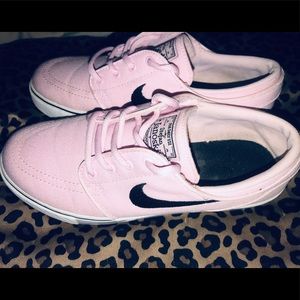NIKE Stefan Janoski